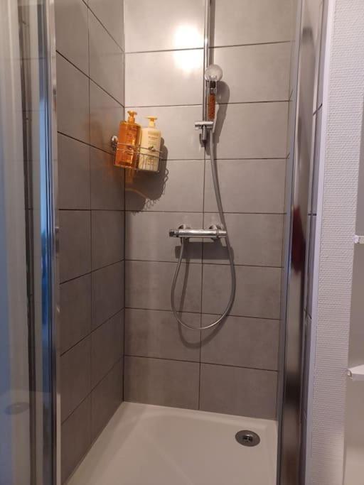 Appartement Le Citadin Aeroport Beauvais Paris Extérieur photo