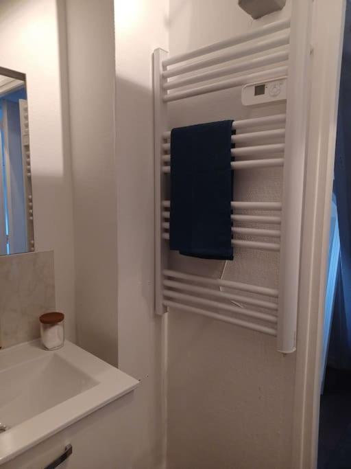 Appartement Le Citadin Aeroport Beauvais Paris Extérieur photo